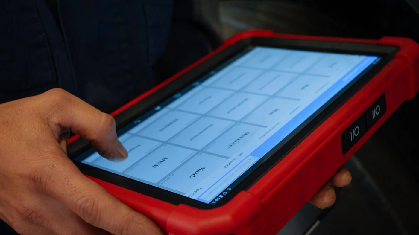 Компьютерная диагностика грузовиков: что показывает и почему без неё не обойтись