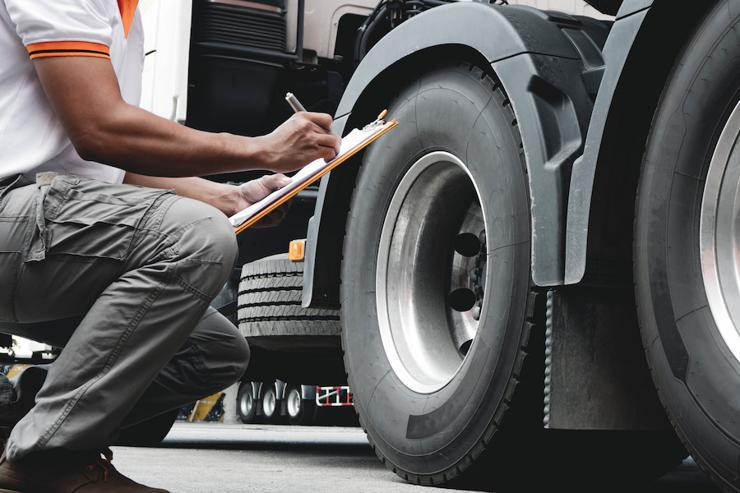 Как выбрать запчасть для грузовика: основные критерии и рекомендации